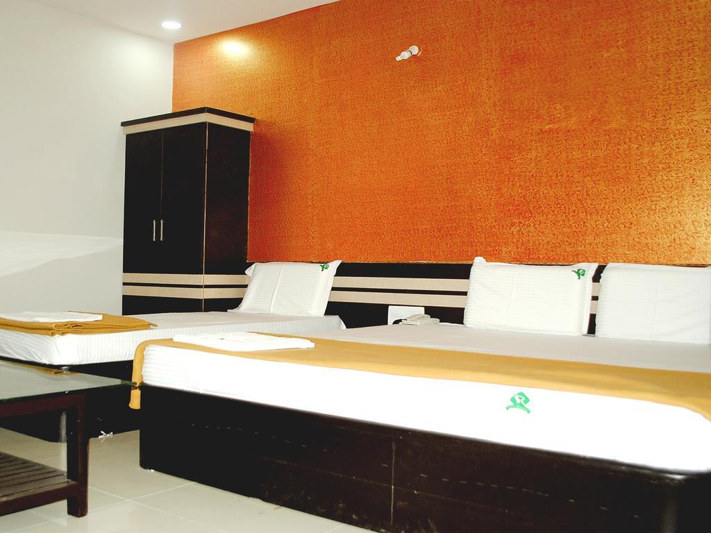 Ssr Hotel Srikalahasti Exterior photo