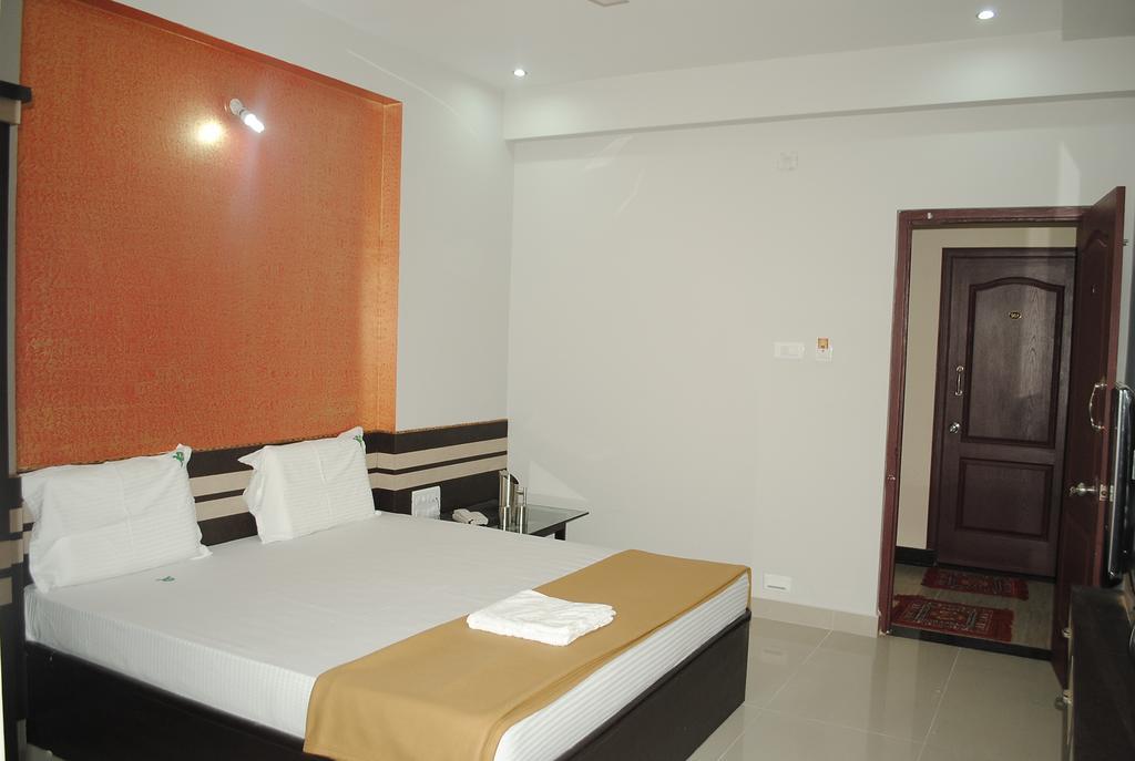 Ssr Hotel Srikalahasti Exterior photo
